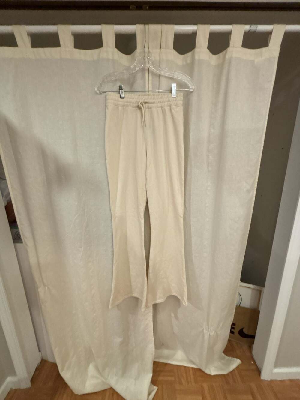 Hollister Ultra High-Rise Flare Sweatpants in Cream